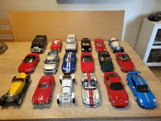Blandet flotte modelbil 18 stk. 1:18 