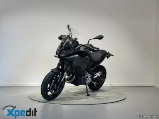 BMW F 900 XR