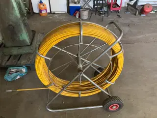 Søgefjeder 10mm fiber med tråd til kabelsøger