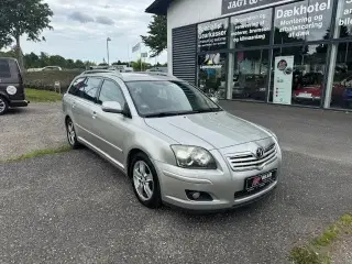 Toyota Avensis 2,0 D-4D Executive stc.