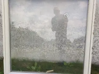 Vinduer sælges. 