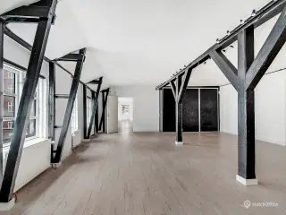 New Yorker storrumskontor i bevaringsværdig pakhus