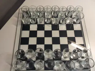 Skak drikkespil i glas