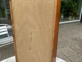 AT-BO Reolkasse I Massiv Mahogni