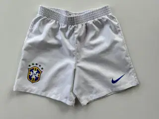 Nike CBF shorts, str. S // 104-110