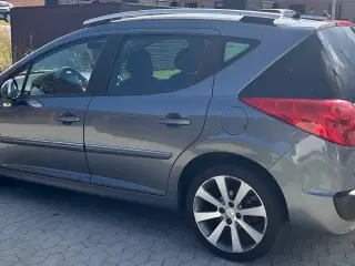 Peugeot 207 sw sportium 2012 diesel