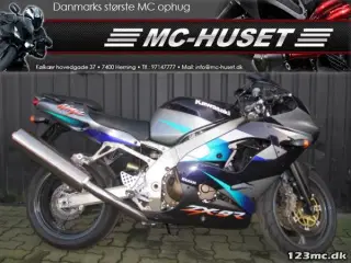 Kawasaki ZX9R