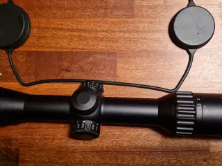 Sigtekikkert Vector Continental 1.5x9x42 