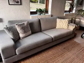 Flot lys sofa i uld stof