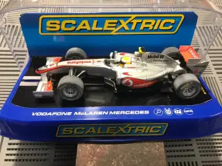 Scalextric Lewis Hamilton McLaren F1 1:32