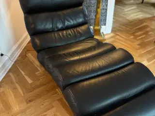 Chaiselong Balfour sort læder