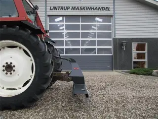 - - - JST 2,5mtr  Made in Denmark gårdspladsrive som er kraftig