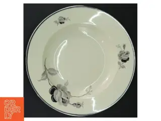 Porcelænstallerkner med sort rose fra KPM (str. Ø. 26 cm)