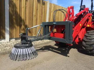 - - - Ukrudtbørste