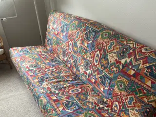 Sovesofa med magasin,  fin stand 150 kr