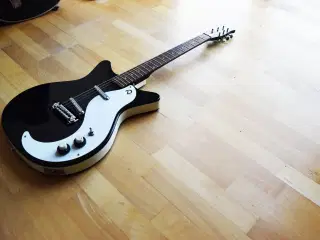 Danelectro el-guitar
