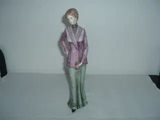 Figur. Dame med blomsterbuket. Porcelænsfigur