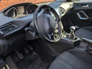 Peugeot 308 SW Bluehdi 120 fra 2015