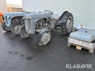 Veterantraktorer samt dele Ferguson 31