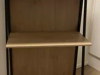 Smuk, unik, robust reol