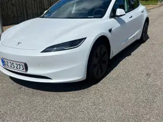Tesla Model 3  RWD