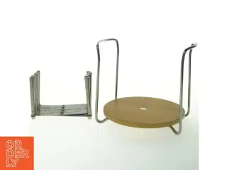 Lågholder og tallerkenholder fra IKEA