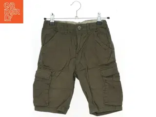 Cargo-shorts fra H&M (str. 134)