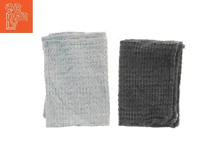 Sæt af vaskeklude i grå og mørkegrå fra Bastian (str. 70x50 cm)