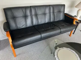 Lædersofa, træstel