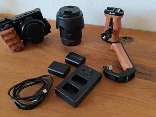 Sony ZV-E10L kit + tilbehør sælges