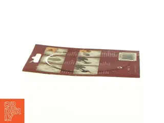 Screwpull drip free pourer