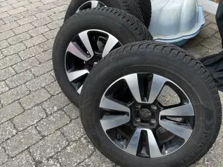 Vinterdæk med alu fælge 215/60 R16