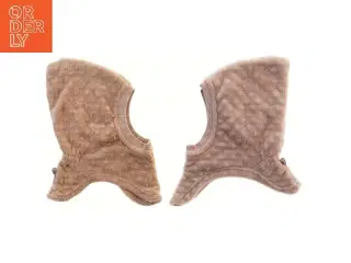 Pudderfarvede fleecehuer til børn fra Pomp de Lux (str. 45 cm)