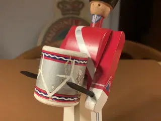 Gammel Kay Bojesen Tivoli garder