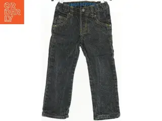Børnejeans med nitte-detaljer fra Friends (str. 98)