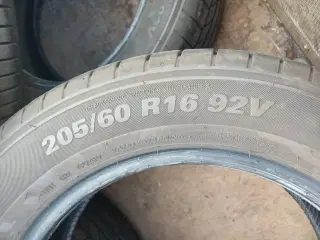 4 stk.Sommerdæk kørt 11000 km.