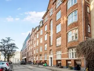 Velbeliggende lokaler centralt på Frederiksberg