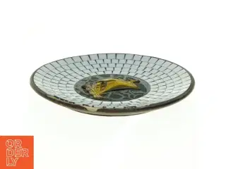 Dekorativ tallerken med dyr (str. 25 cm i diameter. 3 cm høj)