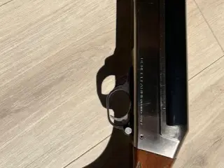 Halvautomat 12/76