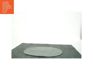 Grå filt dækkeserviet (str. 33 x 23 cm)