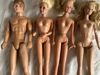 3 Babie dukker og 1 Ken