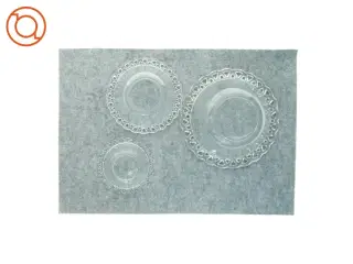3 glasskåle (str. 25 x 8 cm 14 x 5 cm)