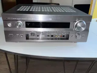 Yamaha RX-V 2500