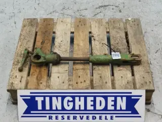 John Deere 1530 Hitch L28374