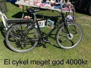 EL cykel brugt meget lidt så er som ny
