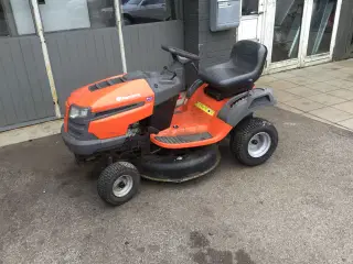 Husqurna Lt 126 36” klipper 