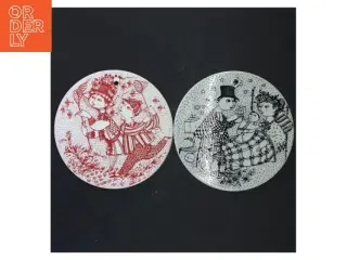 August og december platter af Bjørn Wiinblad fra Nymlle (str. Ø 15 cm)