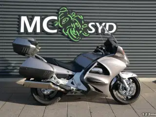 Honda ST 1300 Pan European MC-SYD       BYTTER GERNE