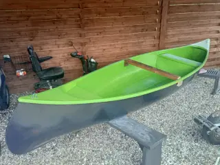 Canoe ....