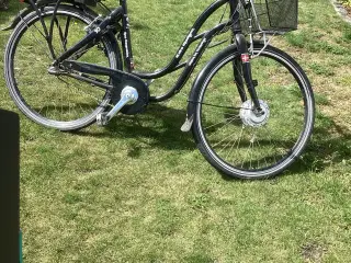 EL-Cykel velfungerende  - damemodel . 
